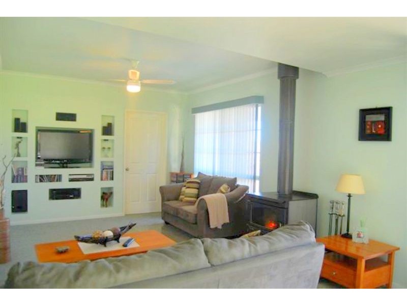 18 Queensferry Rd, Grantville VIC 3984