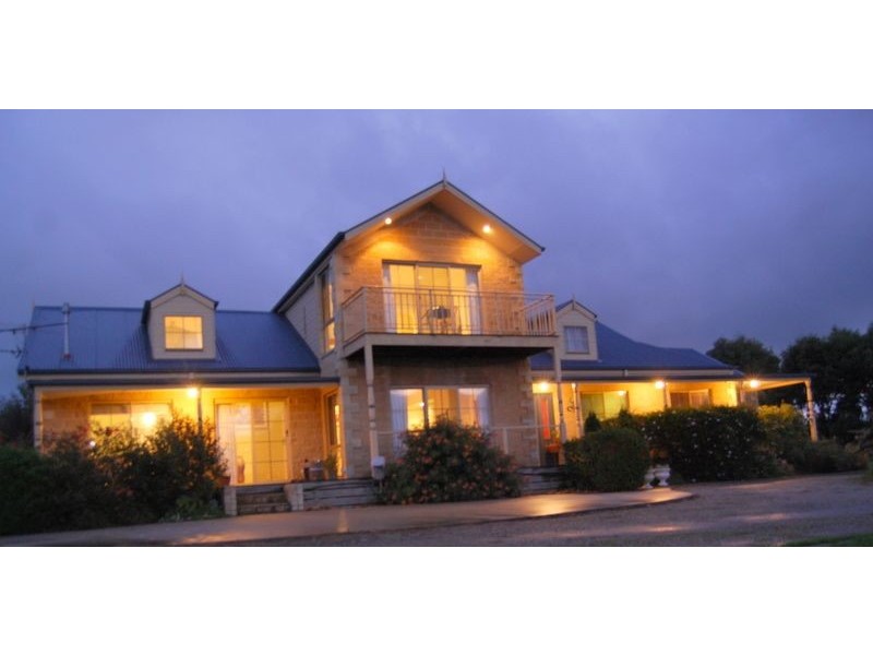 33 Regency Drive, Wonthaggi VIC 3995