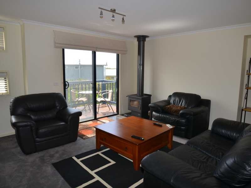 34 Blue Water Ccl, Cape Paterson VIC 3995