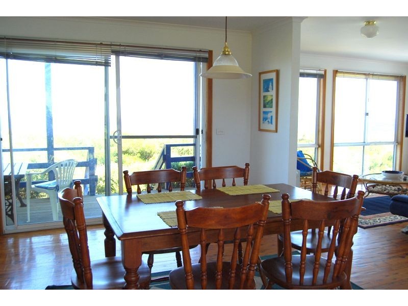 9 Warren Pde, Kilcunda VIC 3995