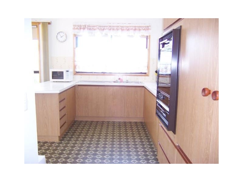 44 Anderson Avenue, Inverloch VIC 3996