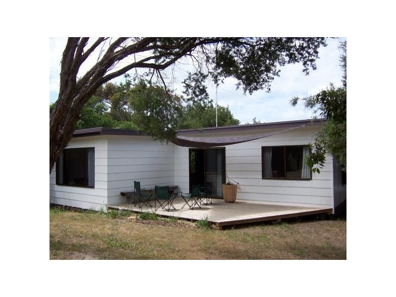 130 Lohr Avenue, Inverloch VIC 3996