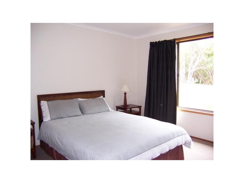 130 Lohr Avenue, Inverloch VIC 3996