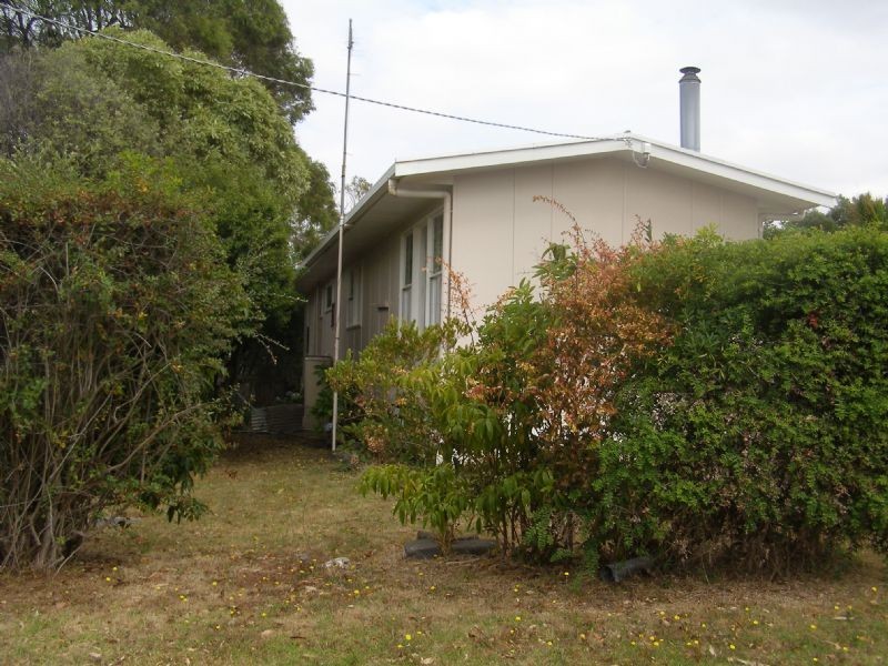 17 Pier Road, Inverloch VIC 3996