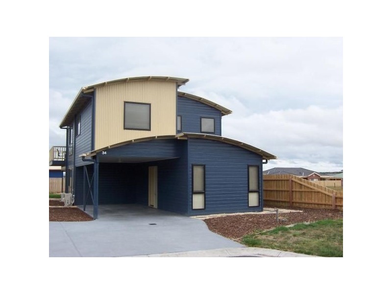 34 Endeavour Place, Inverloch VIC 3996