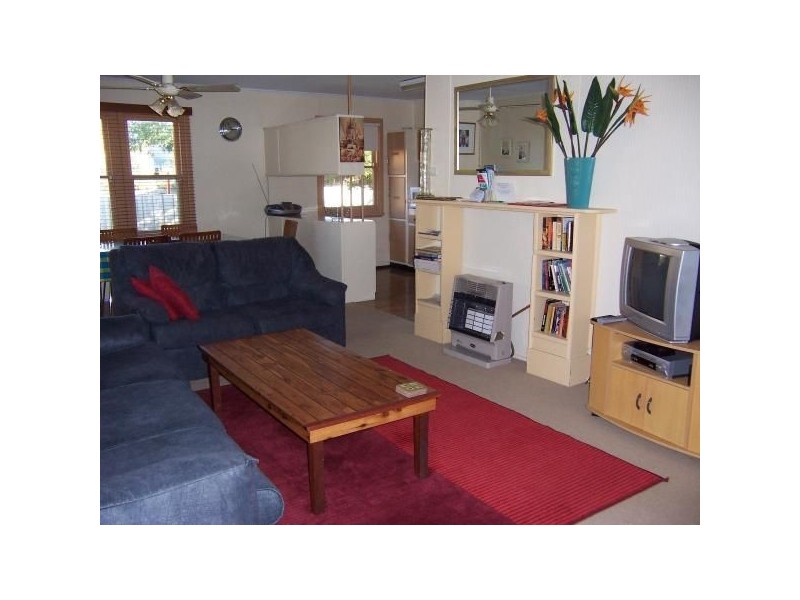 3 Cuttriss St, Inverloch VIC 3996