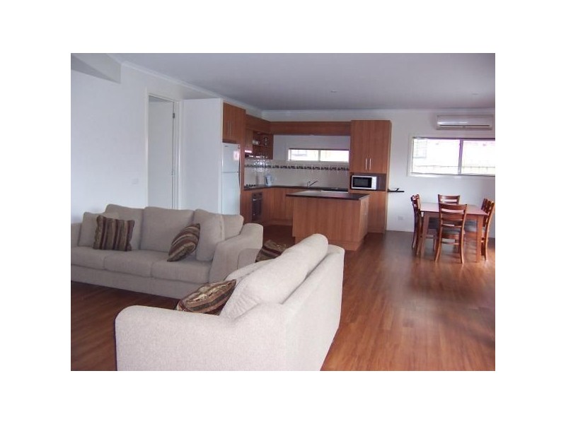 6 Outrigger Dve, Inverloch VIC 3996