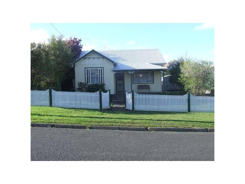 7 High Street, Inverloch VIC 3996