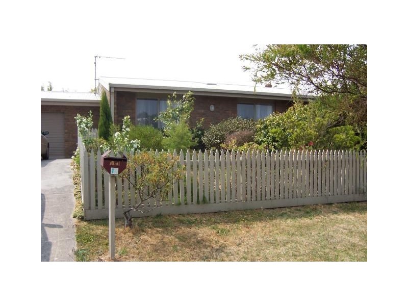 14 Meanderri Dve, Inverloch VIC 3996