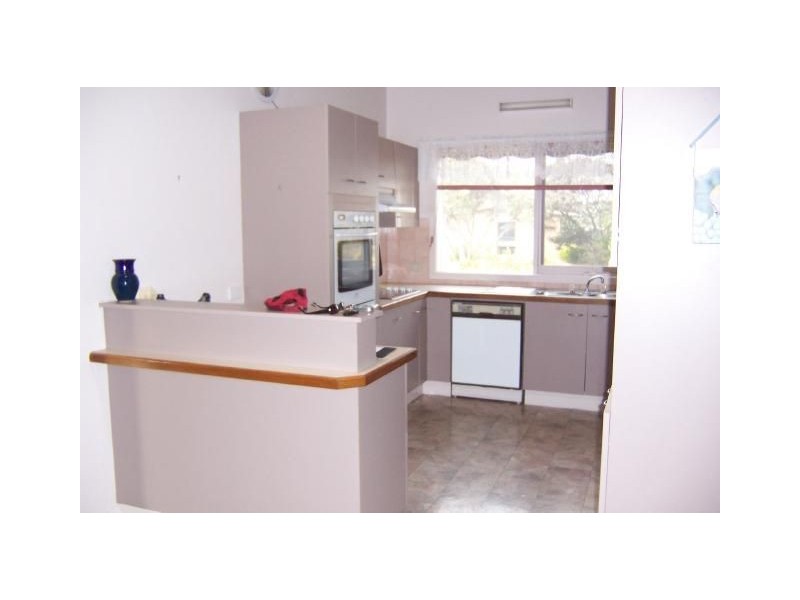 14 Meanderri Dve, Inverloch VIC 3996