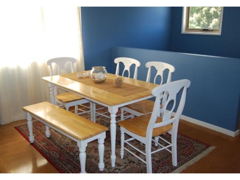 11 Pymble Ave, Inverloch VIC 3996