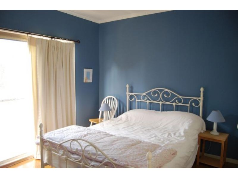 11 Pymble Ave, Inverloch VIC 3996