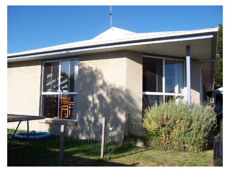 111 Tamara Crescent, Inverloch VIC 3996