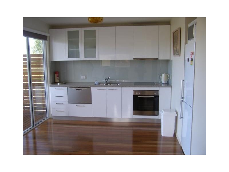 56 Bayview Ave, Inverloch VIC 3996