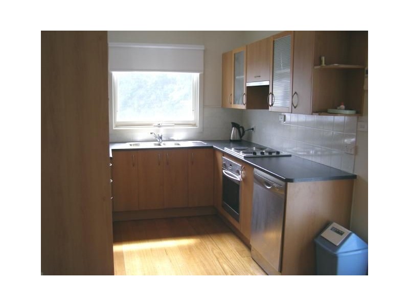 56 Bayview Ave, Inverloch VIC 3996