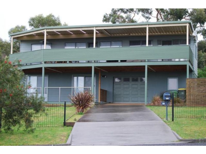 41 Anderson Ave, Inverloch VIC 3996