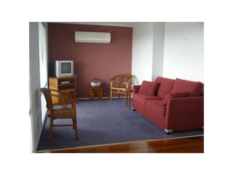 41 Anderson Ave, Inverloch VIC 3996