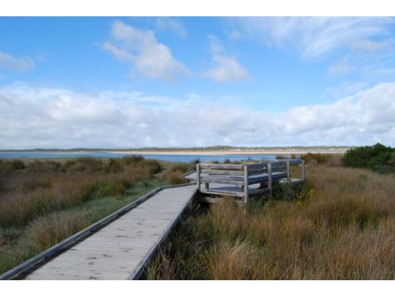 41 Anderson Ave, Inverloch VIC 3996