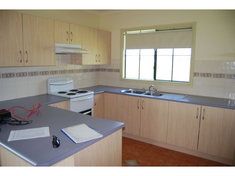Outtrim VIC 3951