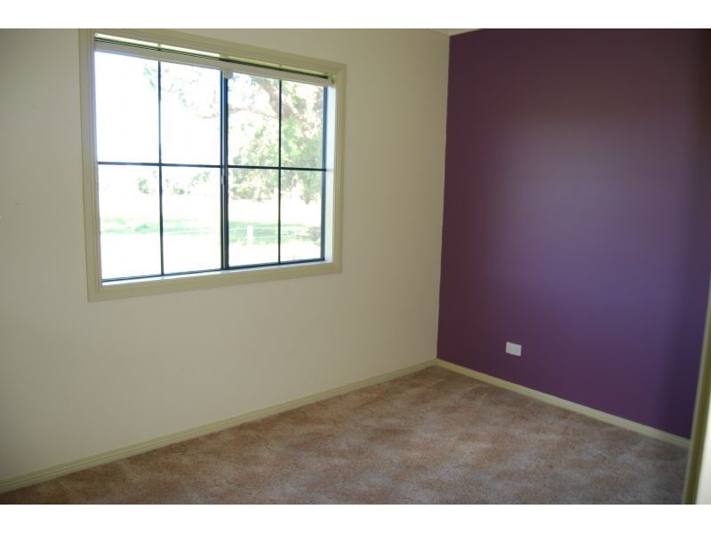 Outtrim VIC 3951