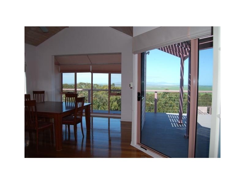15 Taylor Court, Waratah Bay VIC 3959