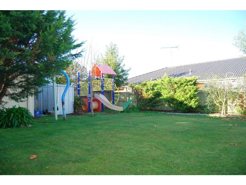 26 Tamara Cres, Inverloch VIC 3996