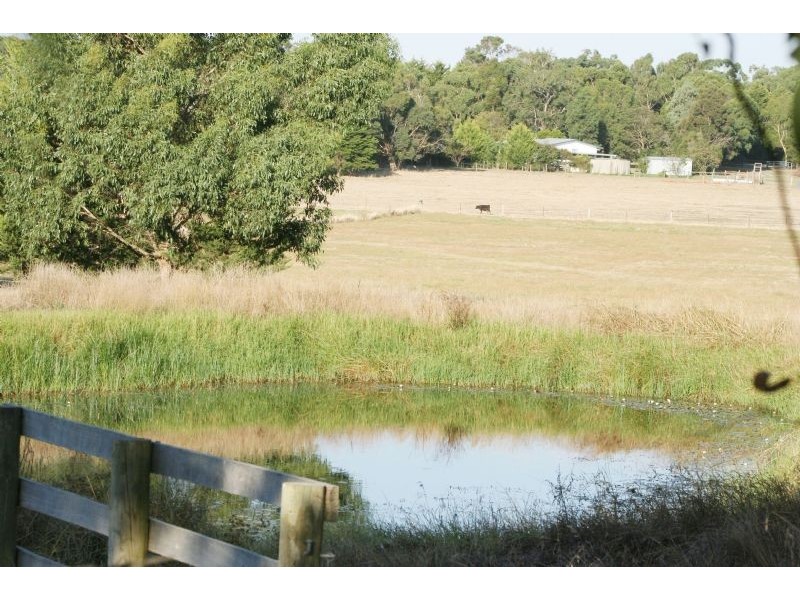 235 McCraws Road, Inverloch VIC 3996