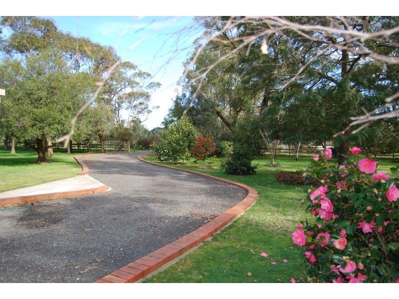 235 McCraws Road, Inverloch VIC 3996