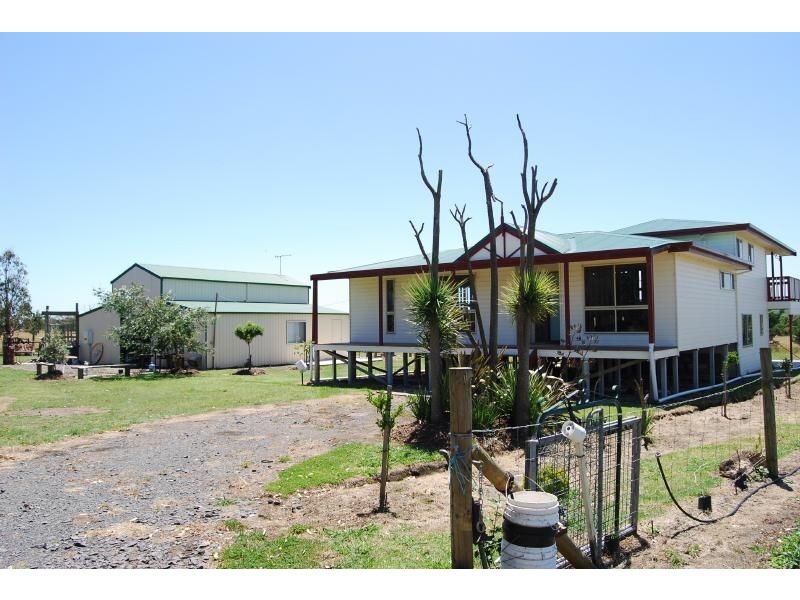 10 Forster Court, Wattle Bank VIC 3995