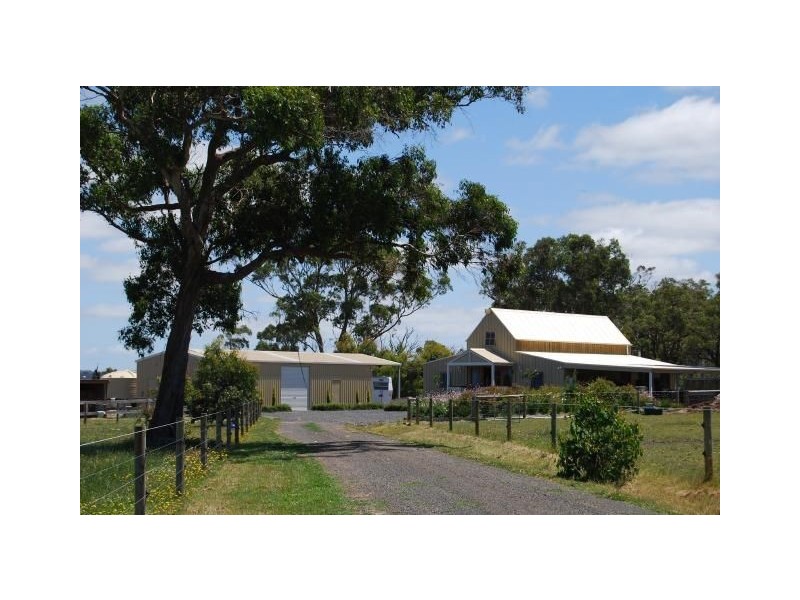 Wattle Bank VIC 3995