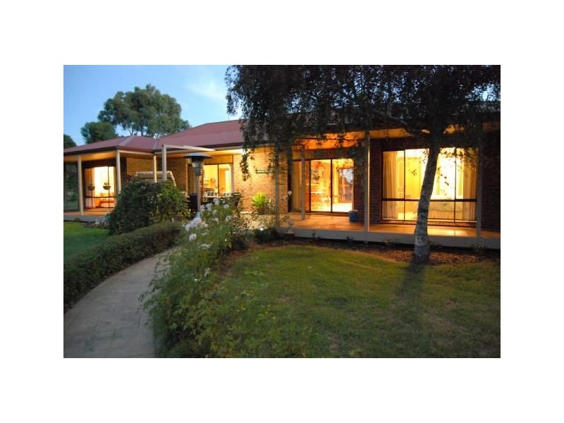 390 Stuchberrys Road, Inverloch VIC 3996