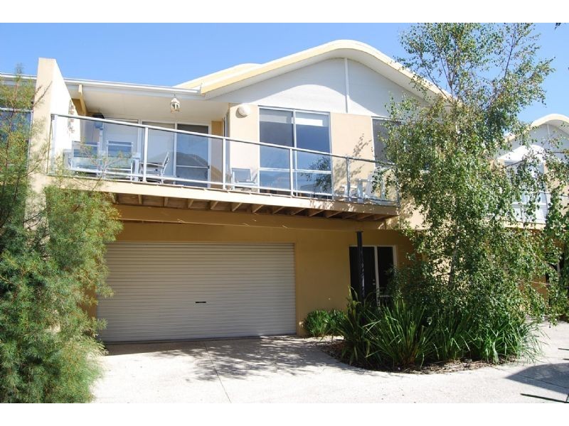 4 / 14-16 Hopetoun Street, Inverloch VIC 3996