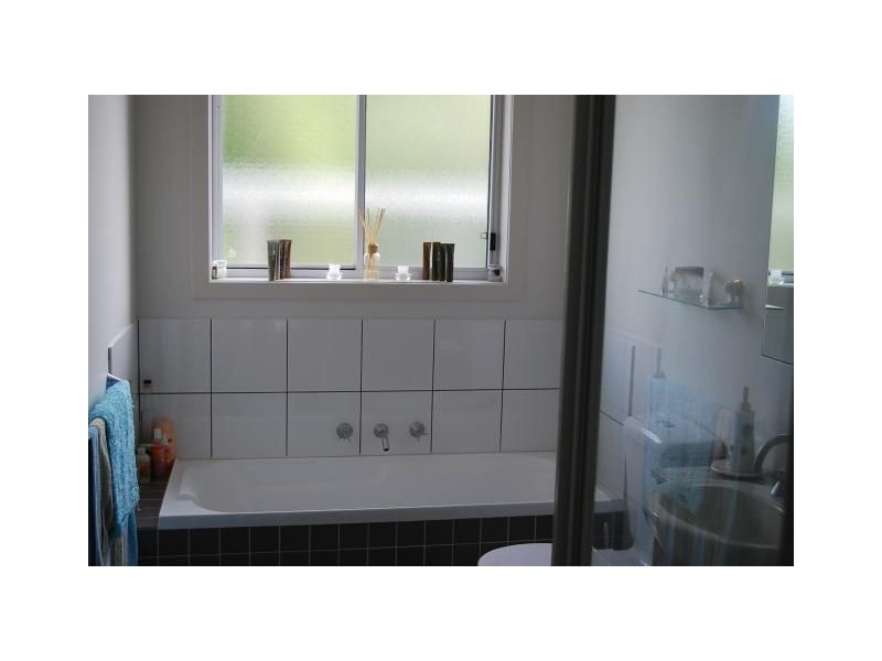 4 / 14-16 Hopetoun Street, Inverloch VIC 3996