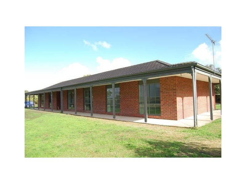 35 Stuchberrys Road, Inverloch VIC 3996