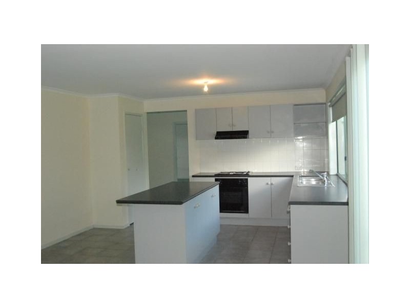 35 Stuchberrys Road, Inverloch VIC 3996