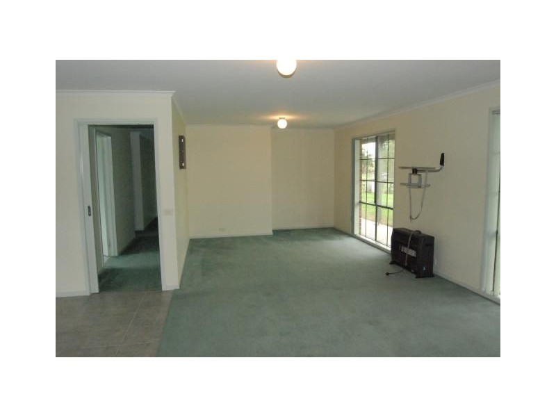 35 Stuchberrys Road, Inverloch VIC 3996