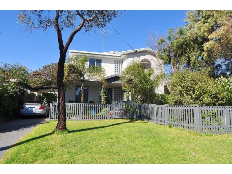 2b Pier Road, Inverloch VIC 3996