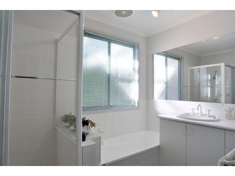 2b Pier Road, Inverloch VIC 3996