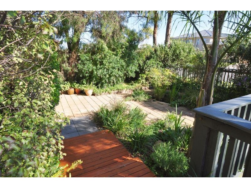 2b Pier Road, Inverloch VIC 3996