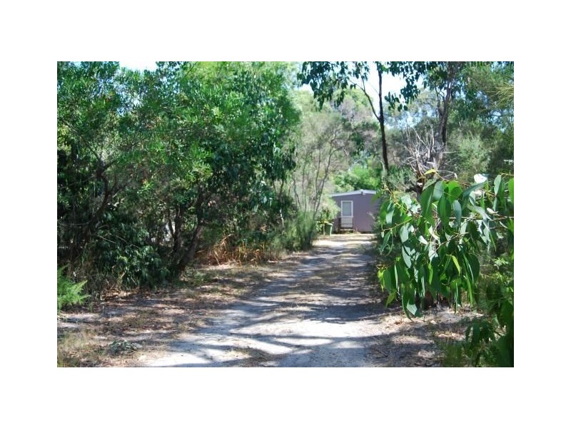 9 Fern St, Inverloch VIC 3996