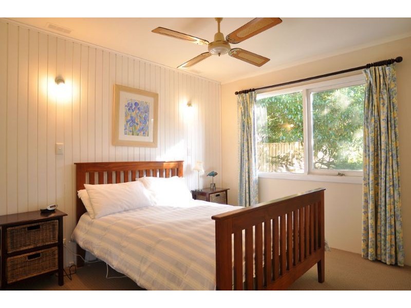 1 The Crescent, Inverloch VIC 3996