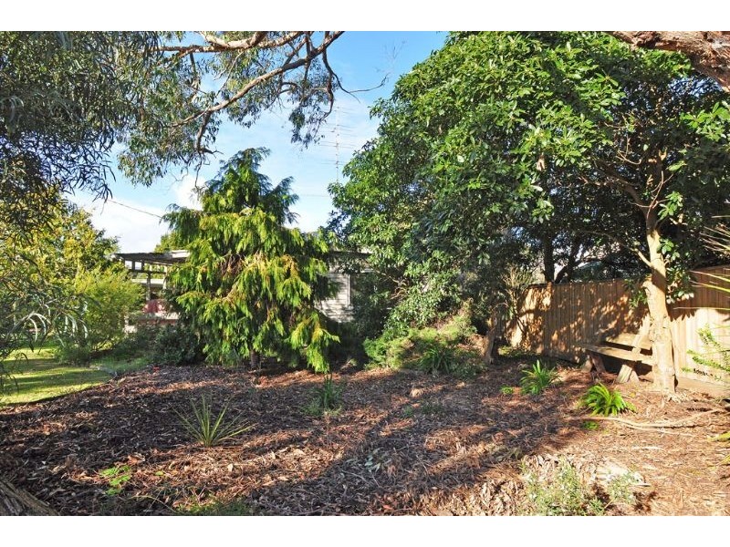 1 The Crescent, Inverloch VIC 3996