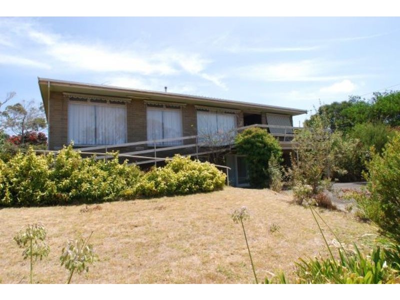 50 Surf Parade, Inverloch VIC 3996