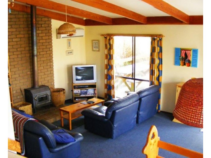 96 Surf Parade, Inverloch VIC 3996