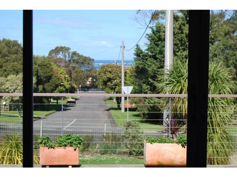 21 Bruce Street, Inverloch VIC 3996