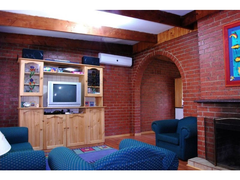 23 Beilby Ave, Inverloch VIC 3996