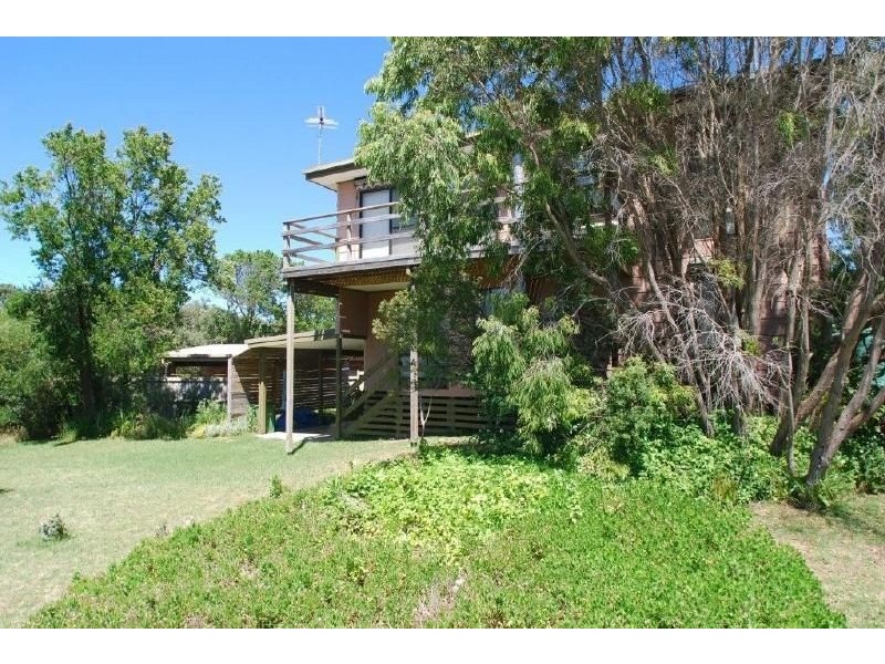202 Surf Parade, Inverloch VIC 3996