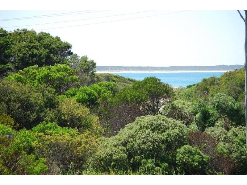 202 Surf Parade, Inverloch VIC 3996