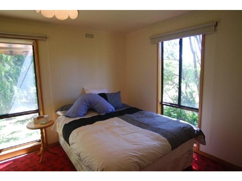 202 Surf Parade, Inverloch VIC 3996