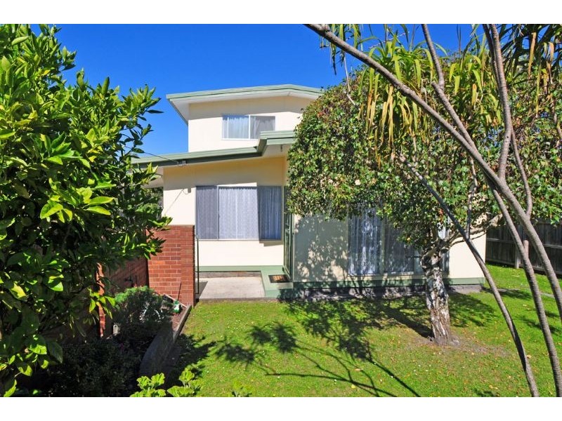 18 Darling Avenue, Inverloch VIC 3996